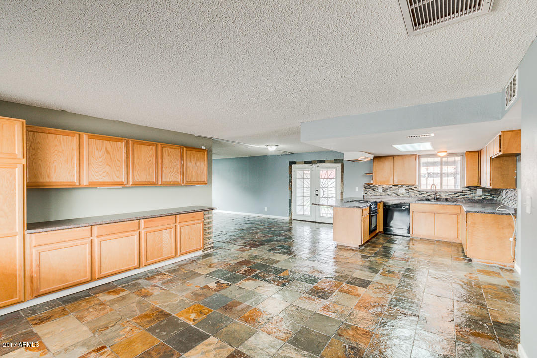 1912 E Jarvis Ave, Mesa, AZ 85204 photo 2