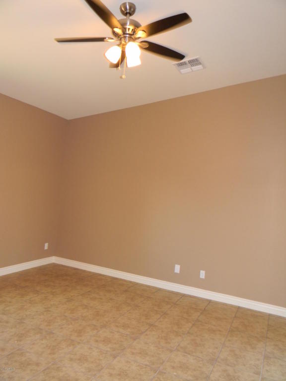 2816 E Mobile Ln, Phoenix, AZ 85040 photo 13