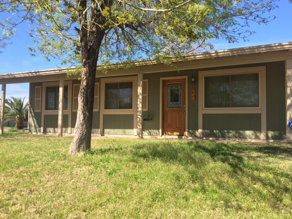 104 E Laurel Ave, Gilbert, AZ 85234 photo 1