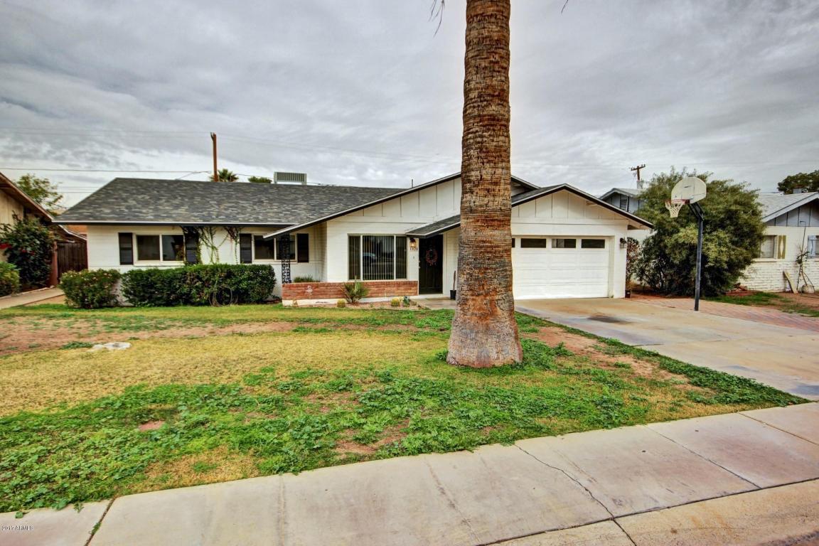 1020 E Concorda Dr, Tempe, AZ 85282 photo 3