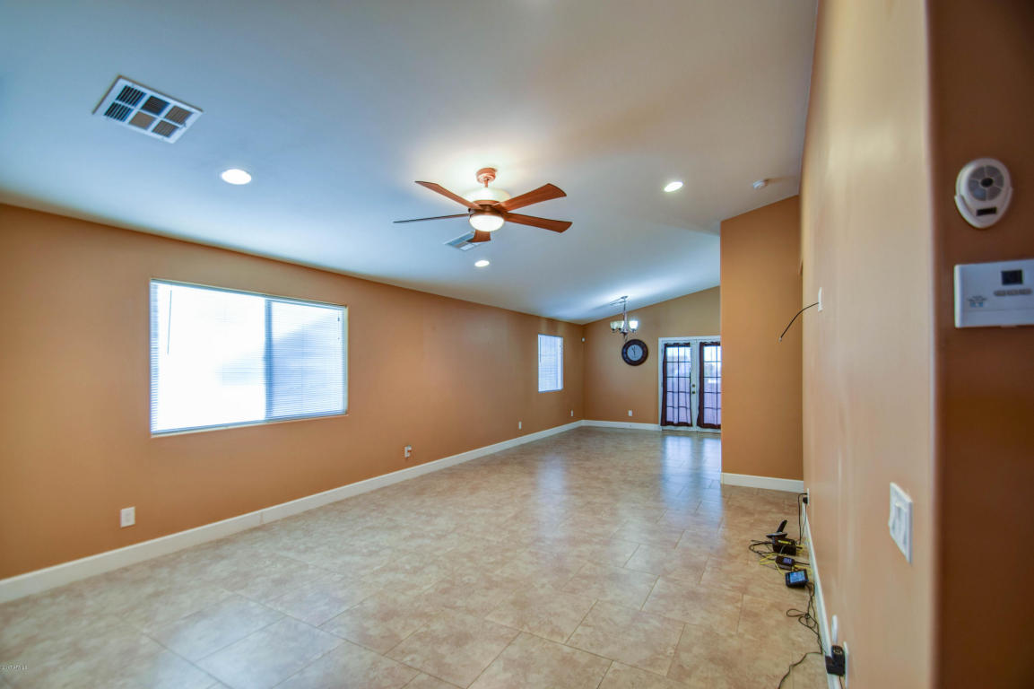 1728 Encinas Ln, Phoenix, AZ 85040 photo 6