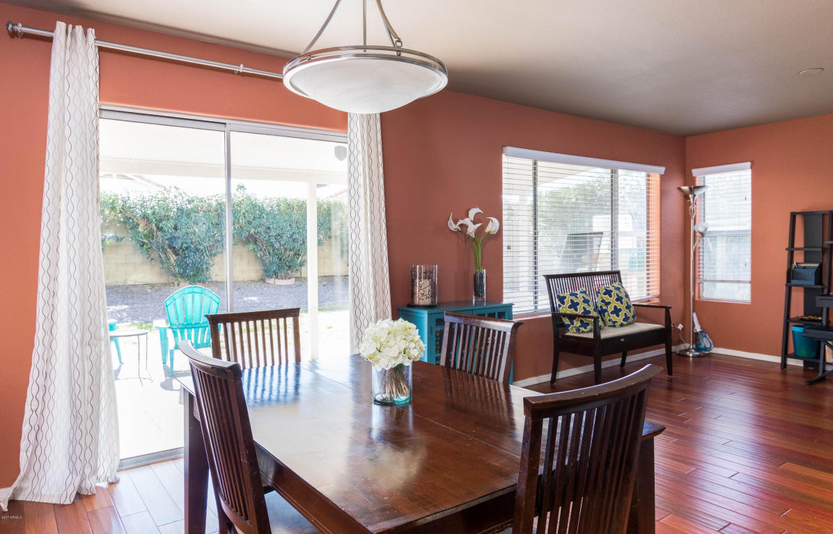 3211 E Laurel Ln, Phoenix, AZ 85028 photo 9