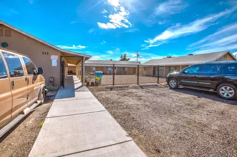 715 E Mobile Ln, Phoenix, AZ 85040 photo 3