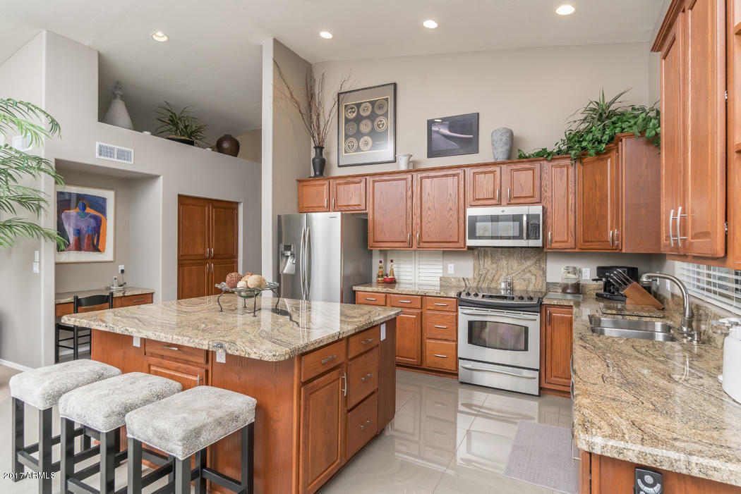 1948 E Claire Dr, Phoenix, AZ 85022 photo 9