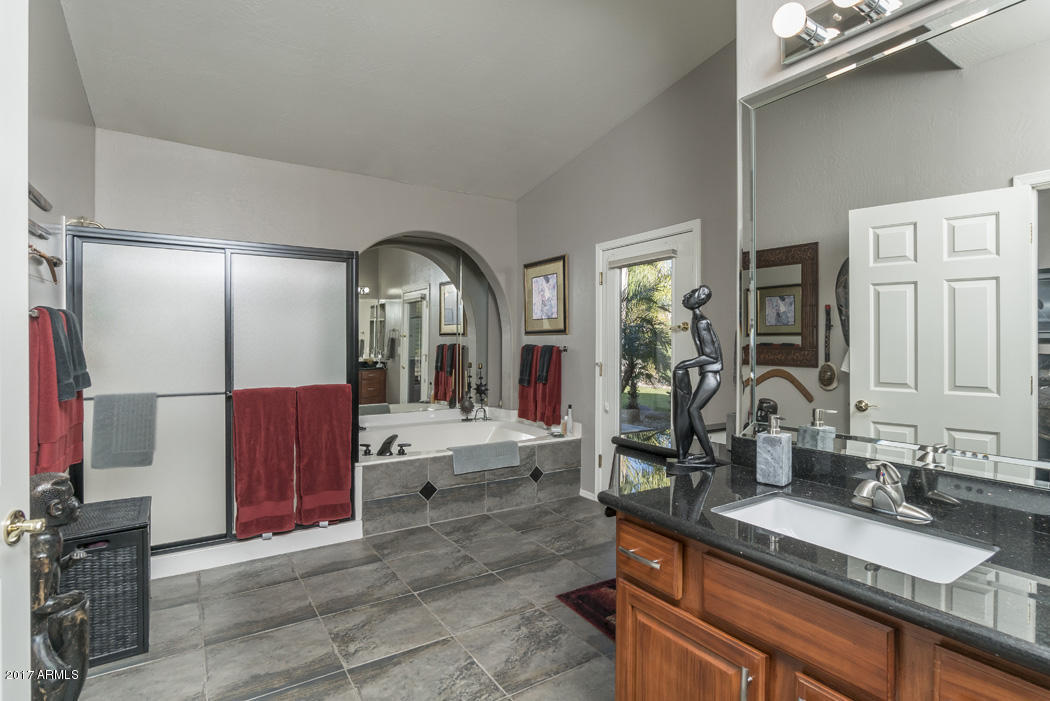 1948 E Claire Dr, Phoenix, AZ 85022 photo 13