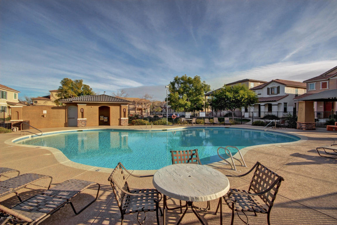 1694 Elgin St, Gilbert, AZ 85295 photo 2