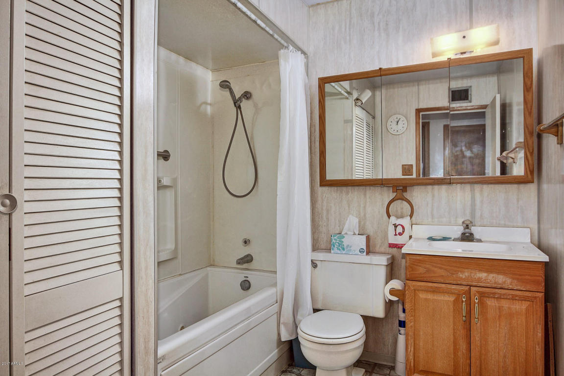 4022 N 79th Dr, Phoenix, AZ 85033 photo 6