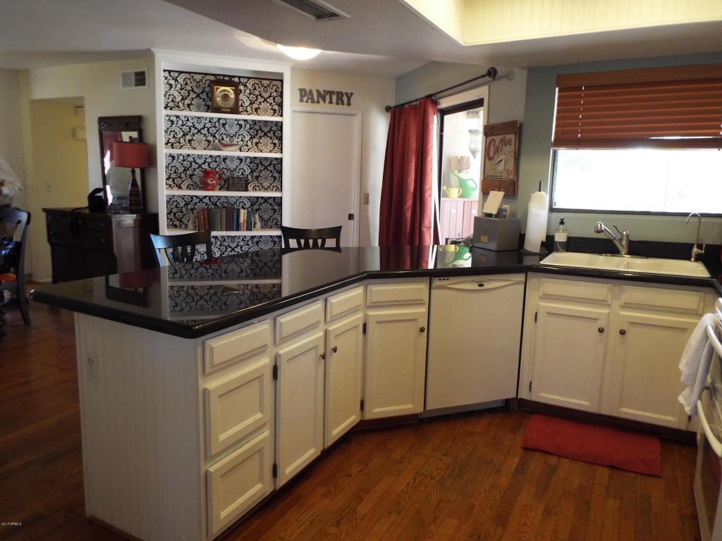 4365 E Sandia St, Phoenix, AZ 85044 photo 9