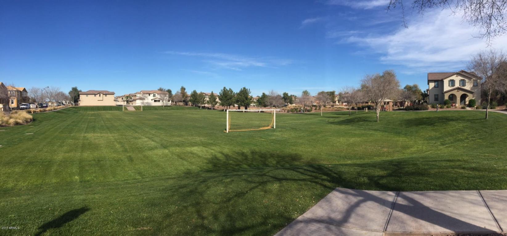 1064 S Olympic Dr, Gilbert, AZ 85296 photo 5
