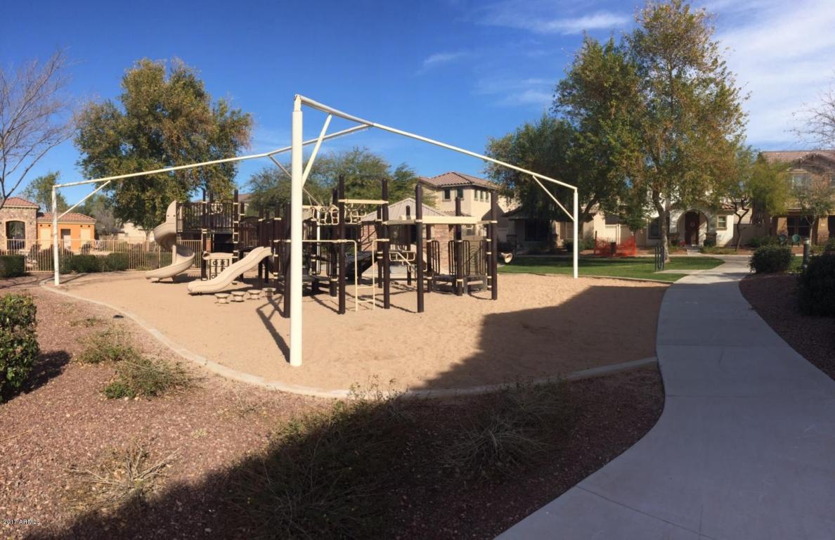 1064 S Olympic Dr, Gilbert, AZ 85296 photo 6
