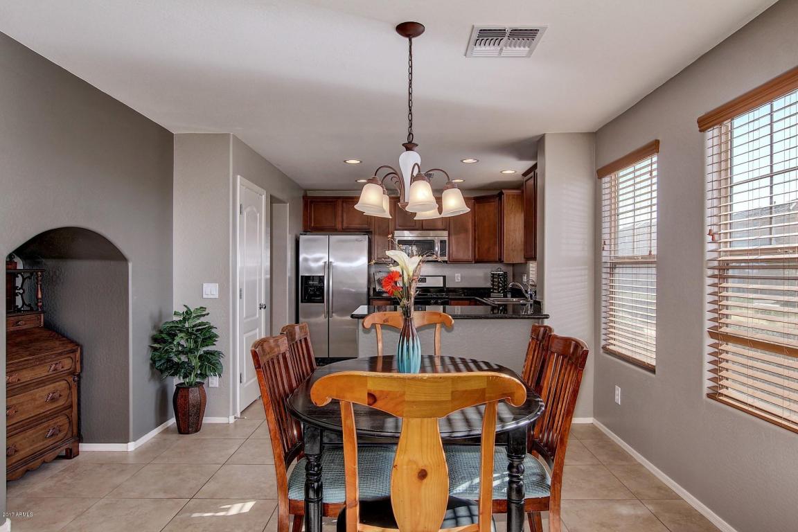 2256 S Buckaroo Trl, Gilbert, AZ 85295 photo 9