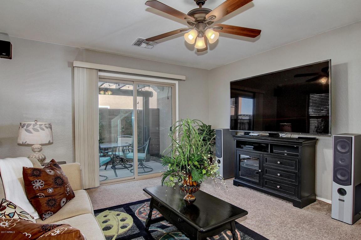 2256 S Buckaroo Trl, Gilbert, AZ 85295 photo 5