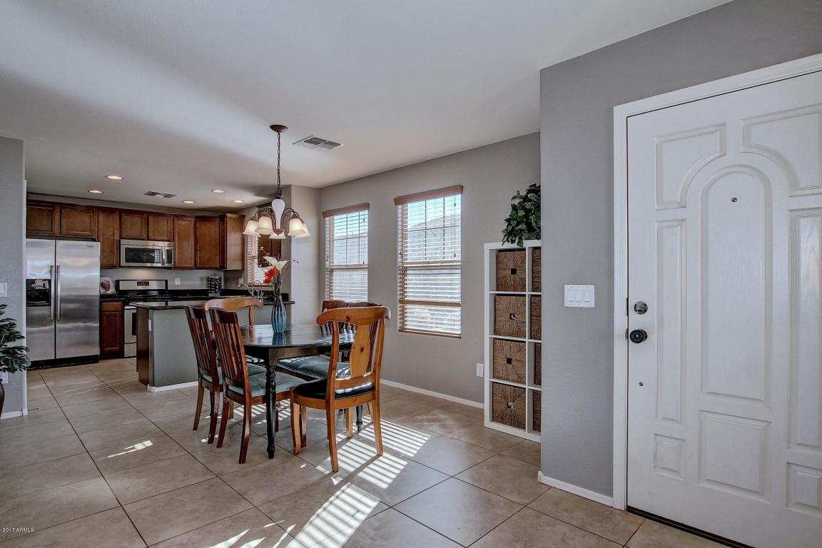 2256 S Buckaroo Trl, Gilbert, AZ 85295 photo 8