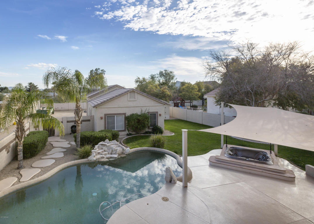 2441 E Grovers Ave, Phoenix, AZ 85032 photo 3
