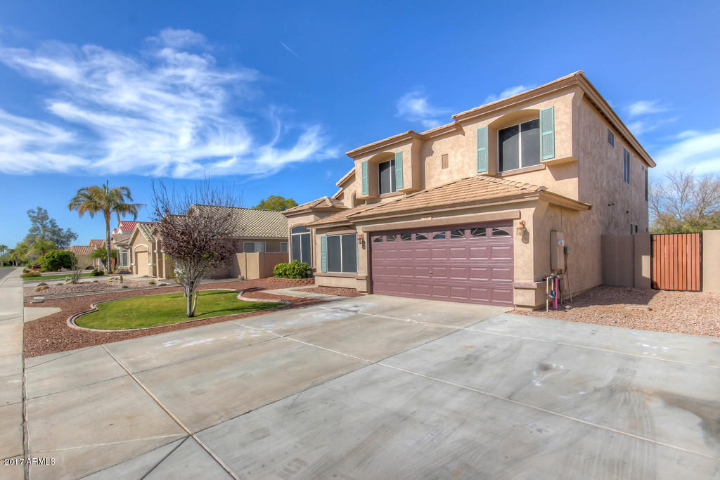 126 E Gail Dr, Gilbert, AZ 85296 photo 3