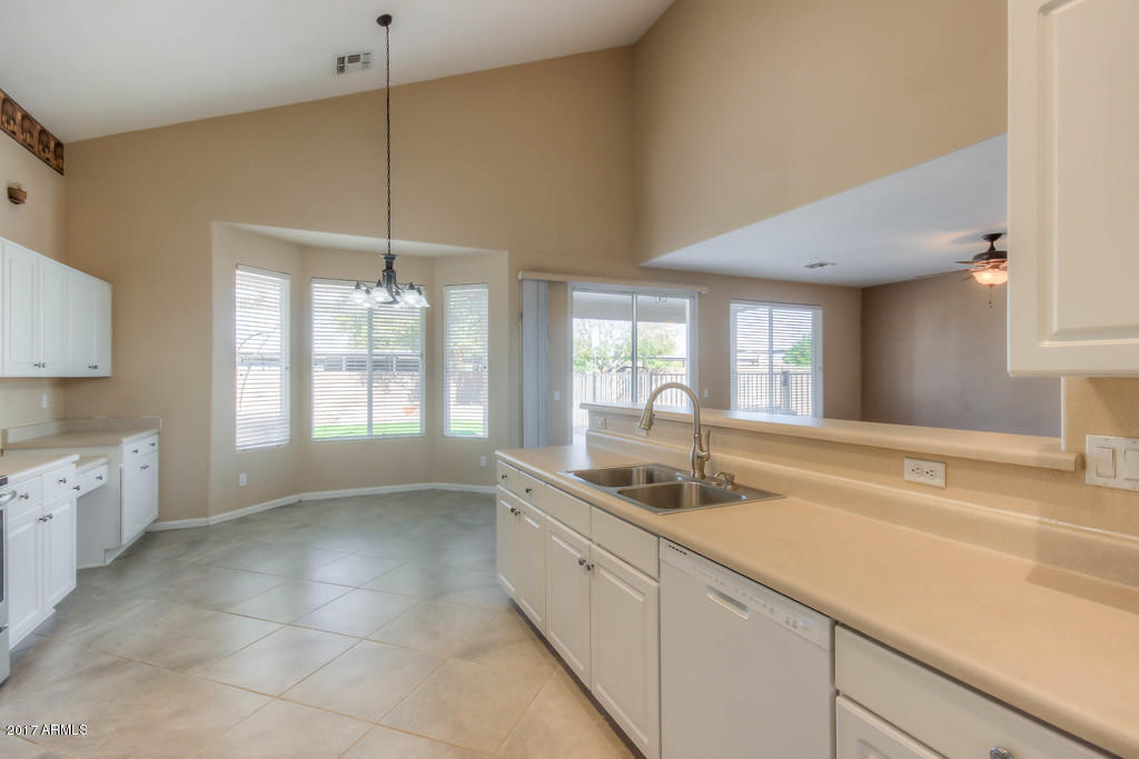 126 E Gail Dr, Gilbert, AZ 85296 photo 19
