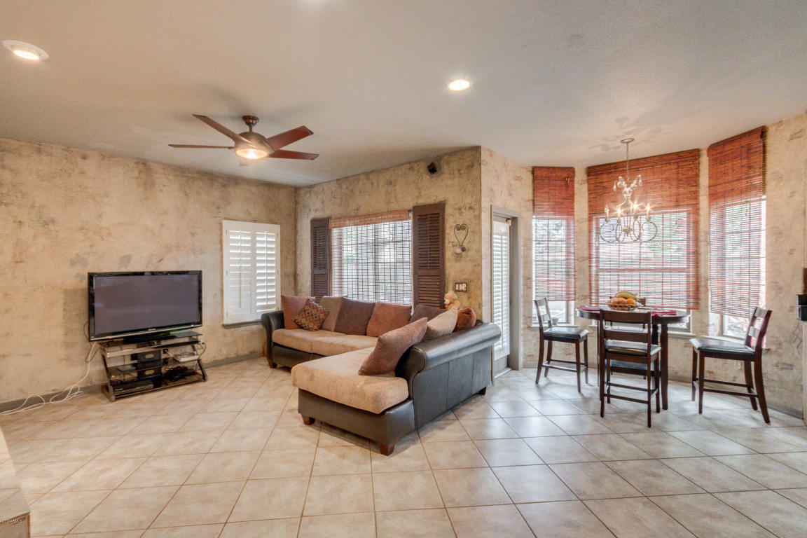 1213 E Michigan Ave, Phoenix, AZ 85022 photo 13