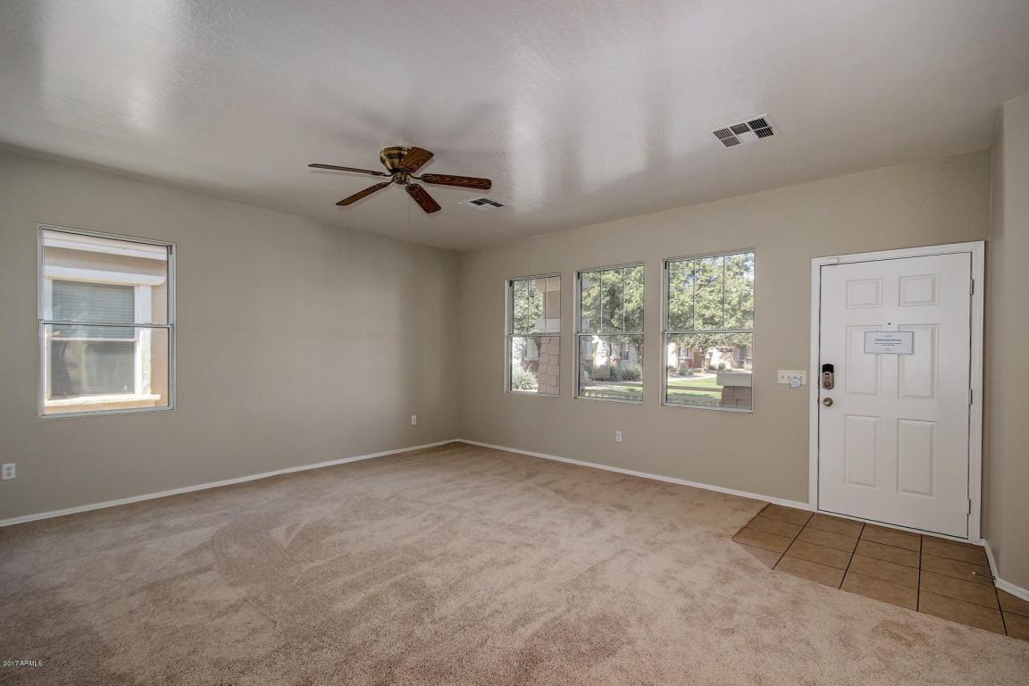 4374 E Spawn Ln, Gilbert, AZ 85296 photo 5