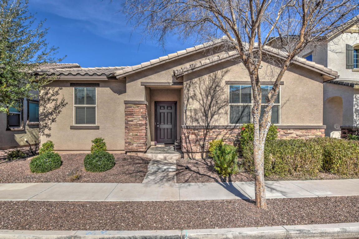4118 E Devon Dr, Gilbert, AZ 85296 photo 1