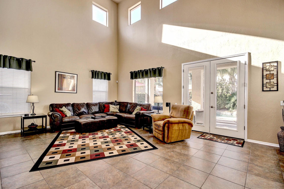 948 E Benrich Dr, Gilbert, AZ 85295 photo 5
