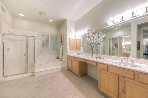 4958 E Calle Tuberia --, Phoenix, AZ 85018 photo 11