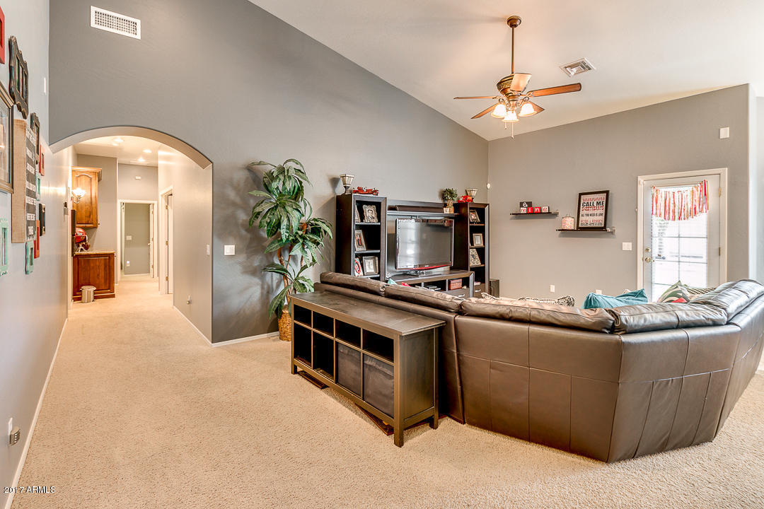 2935 S Palm St, Gilbert, AZ 85295 photo 5