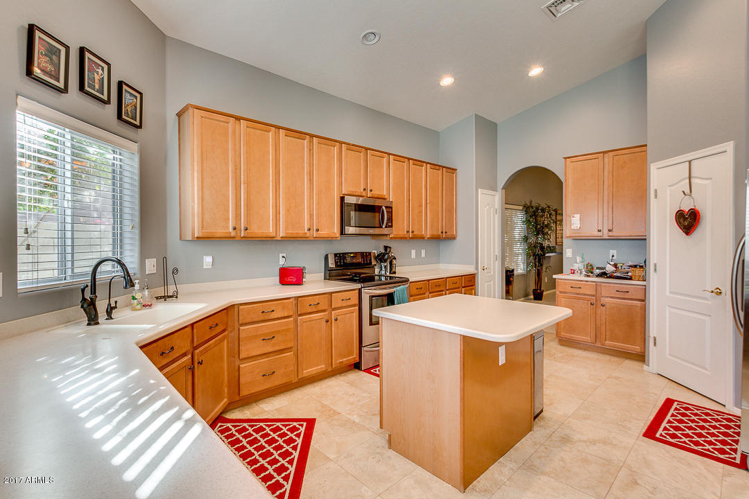 2935 S Palm St, Gilbert, AZ 85295 photo 11