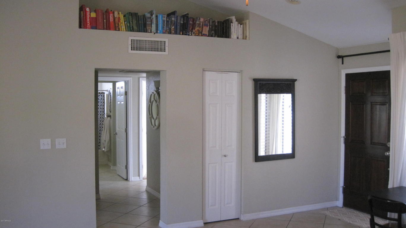6714 E Ivyglen St, Mesa, AZ 85205 photo 8
