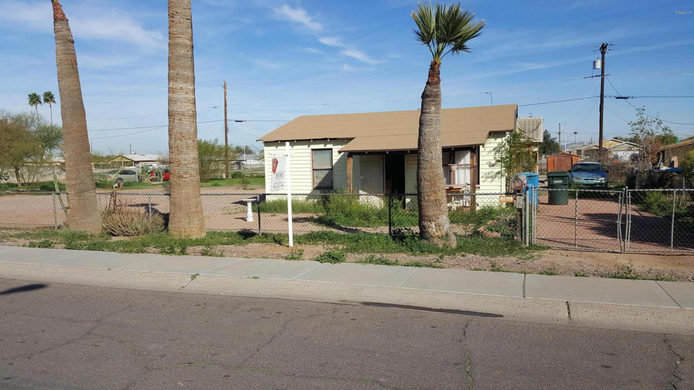 2736 E Tamarisk Ave, Phoenix, AZ 85040 photo 1