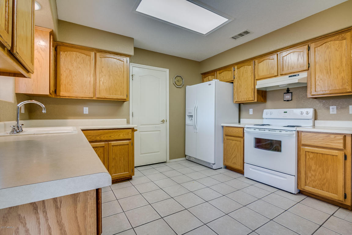 435 S Stardust Ln, Apache Junction, AZ 85120 photo 4