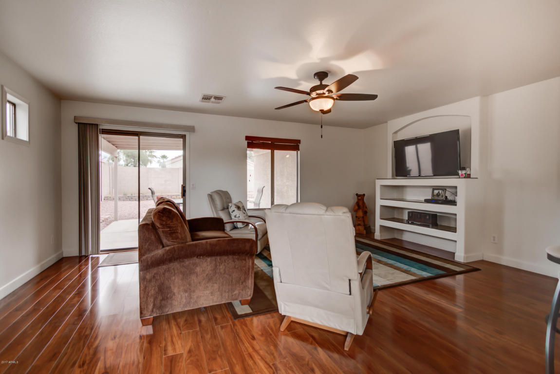1697 E Horseshoe Ave, Gilbert, AZ 85296 photo 9