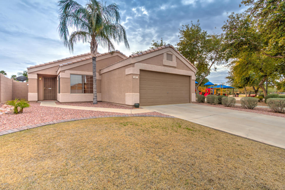 1697 E Horseshoe Ave, Gilbert, AZ 85296 photo 1