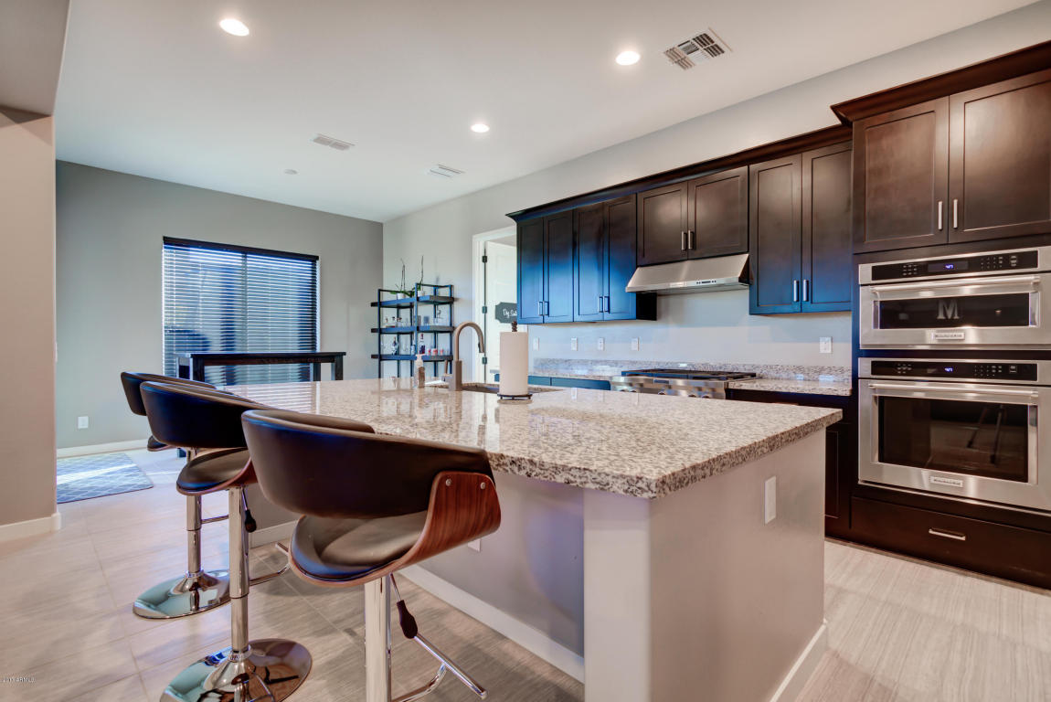 1005 E Hampton Ln, Gilbert, AZ 85295 photo 16