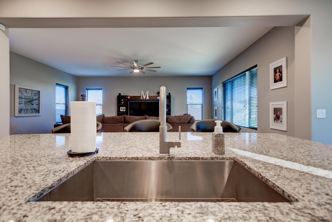 1005 E Hampton Ln, Gilbert, AZ 85295 photo 20