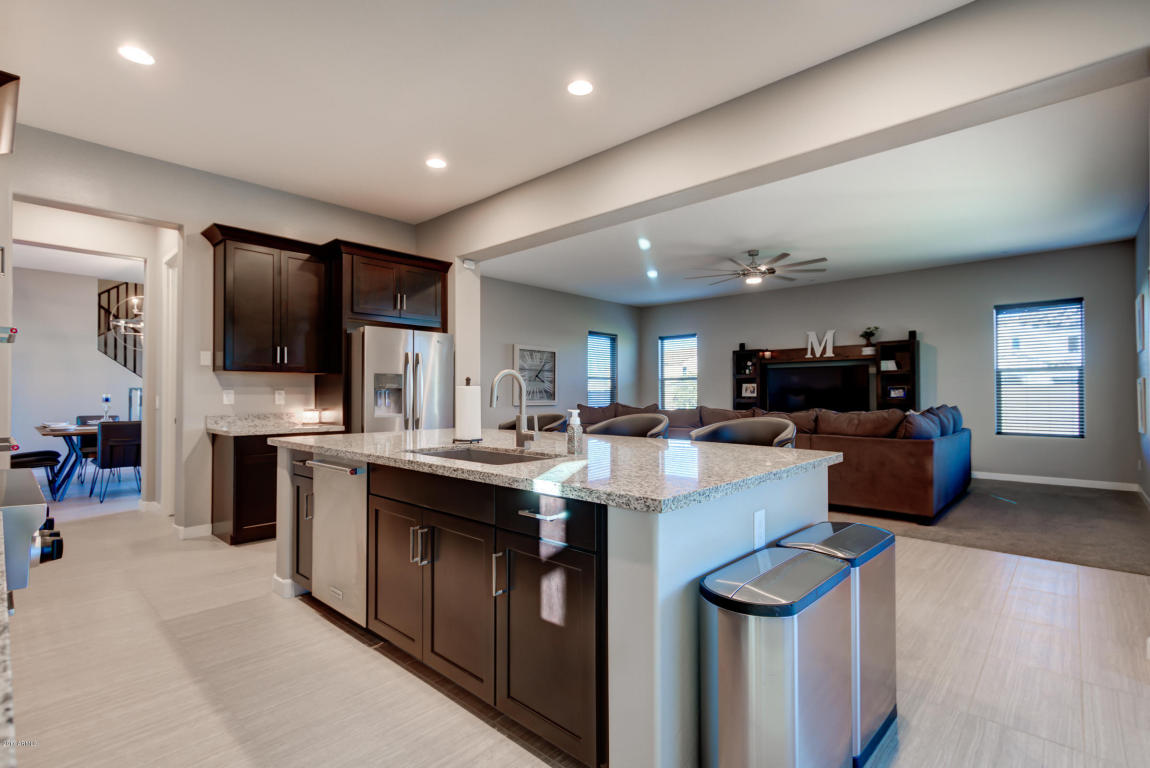 1005 E Hampton Ln, Gilbert, AZ 85295 photo 15