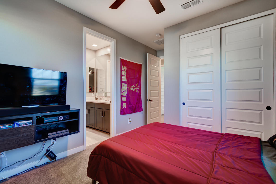 1005 E Hampton Ln, Gilbert, AZ 85295 photo 34