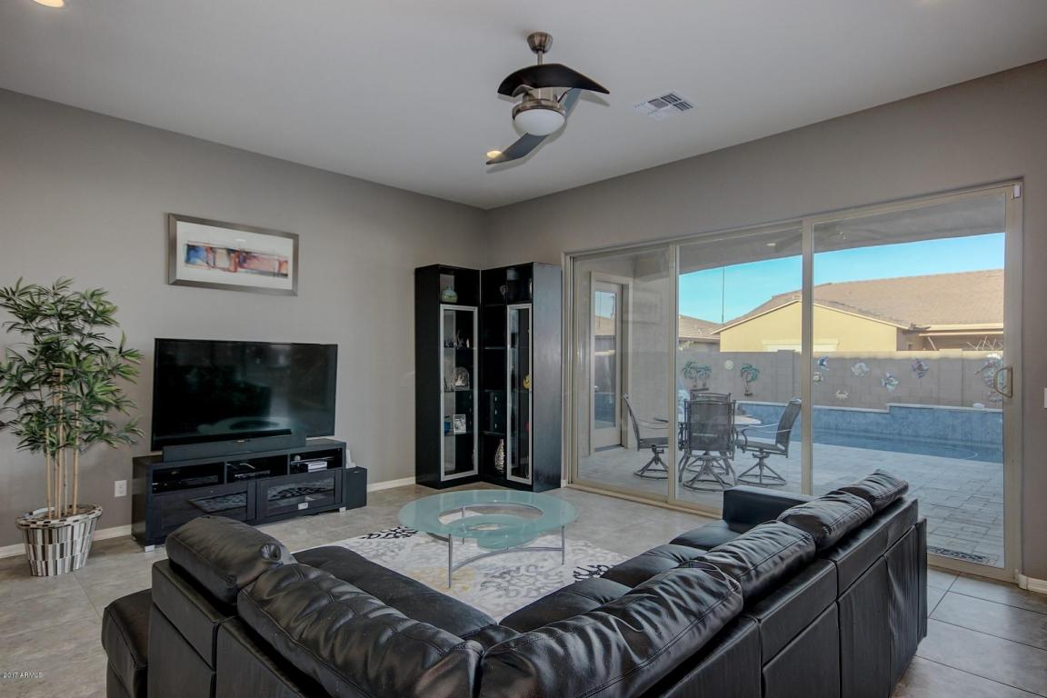 3596 E Chestnut Ln, Gilbert, AZ 85298 photo 8