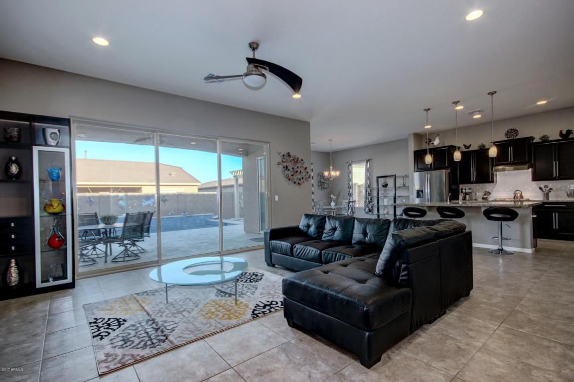 3596 E Chestnut Ln, Gilbert, AZ 85298 photo 7