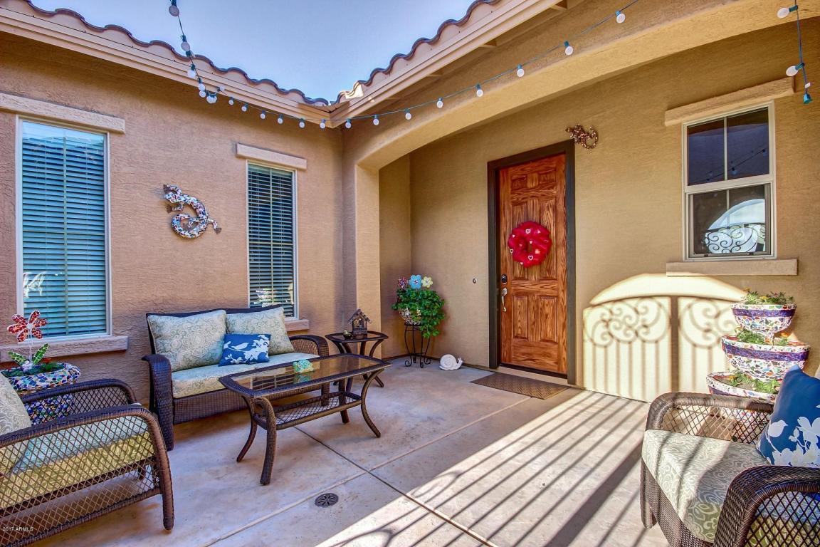 3596 E Chestnut Ln, Gilbert, AZ 85298 photo 4