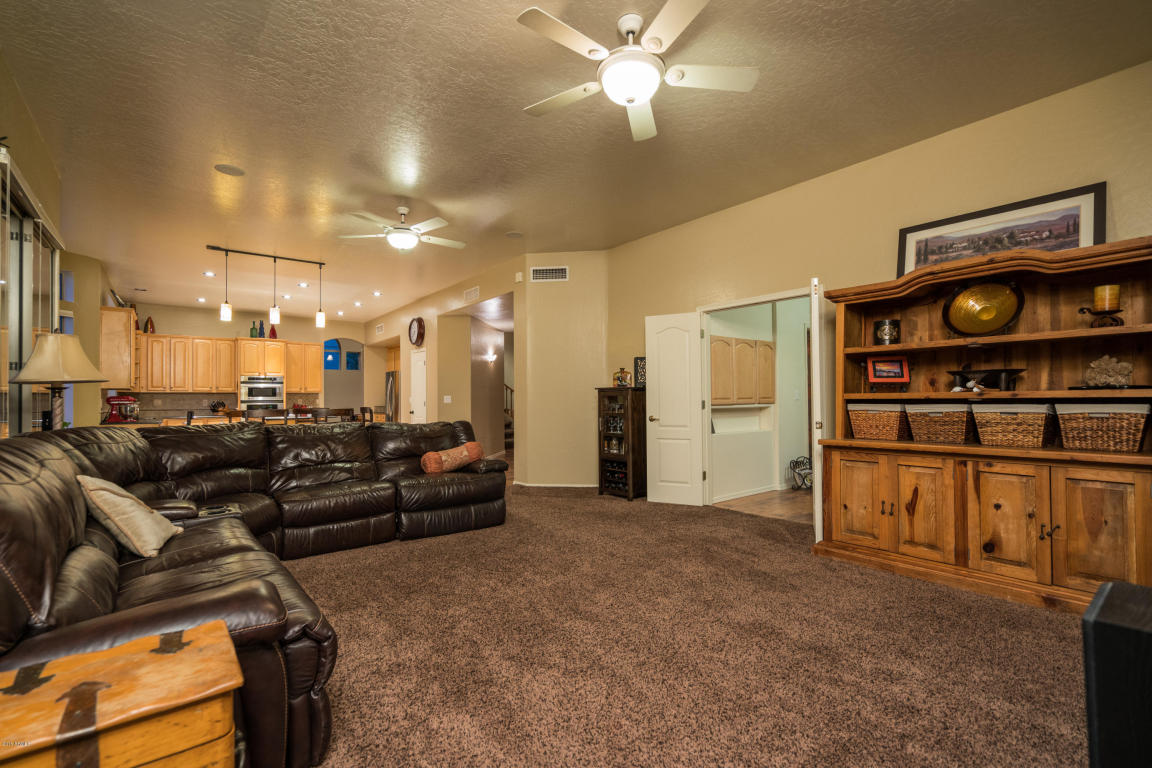 6936 E Saddleback Cir, Mesa, AZ 85207 photo 4