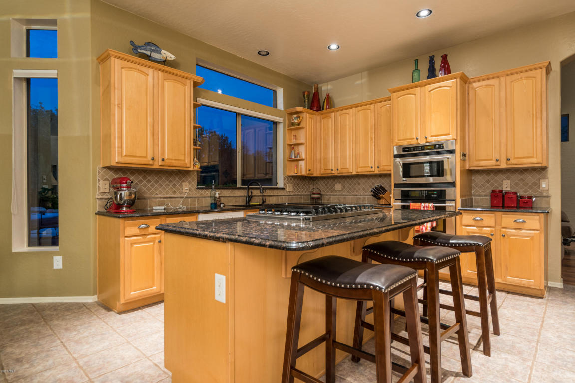 6936 E Saddleback Cir, Mesa, AZ 85207 photo 7