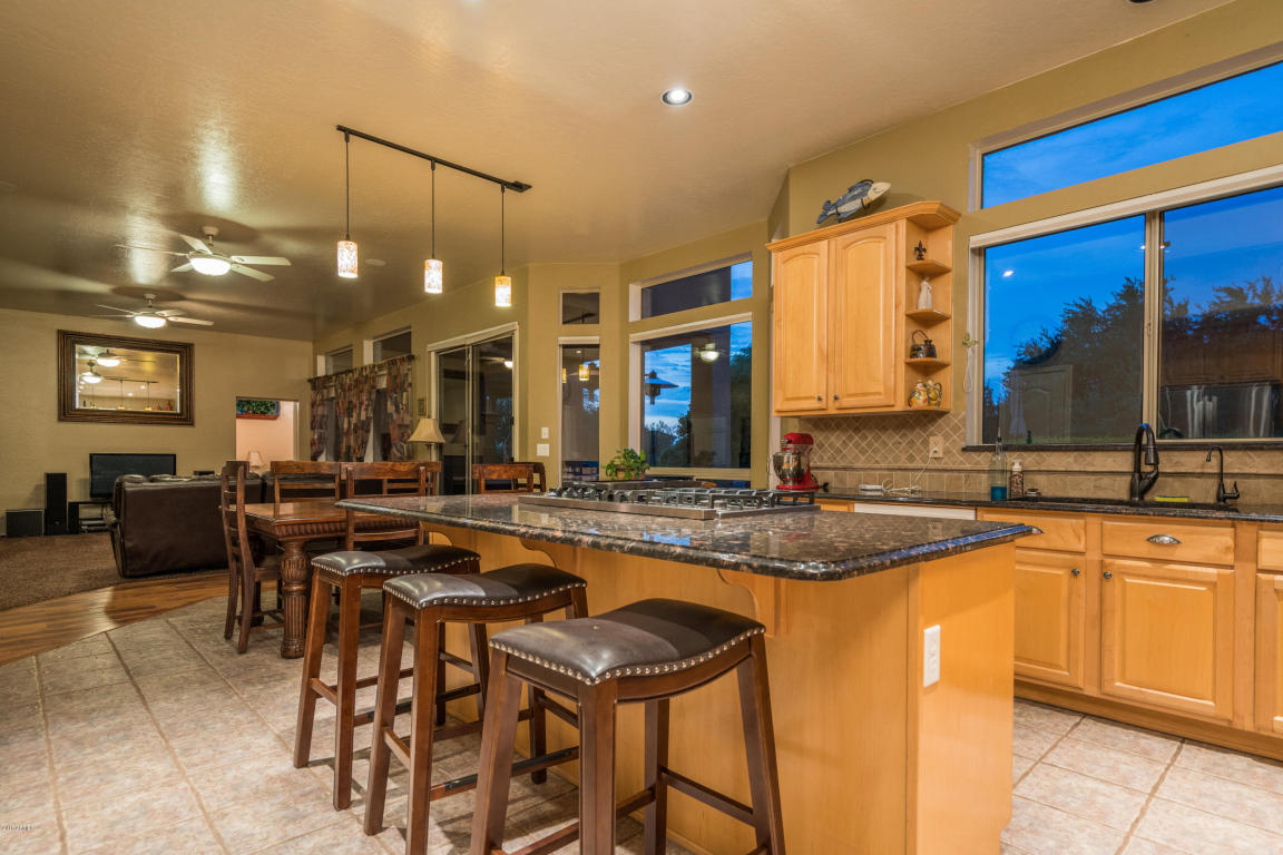 6936 E Saddleback Cir, Mesa, AZ 85207 photo 8