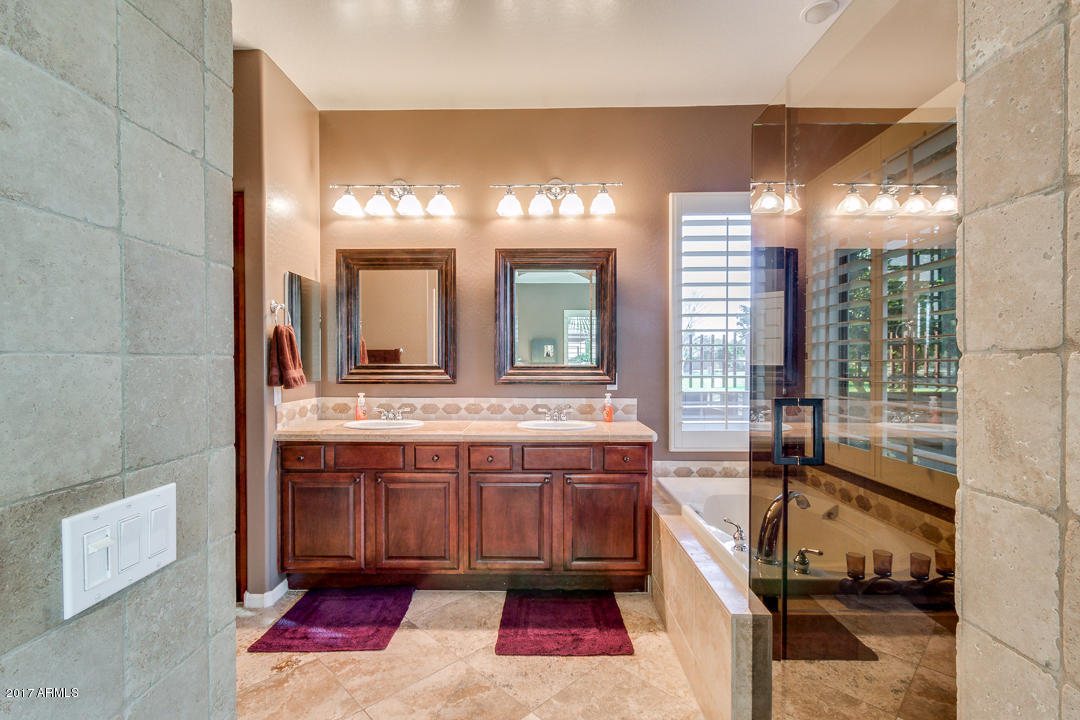 4239 E Dubois Ct, Gilbert, AZ 85298 photo 26