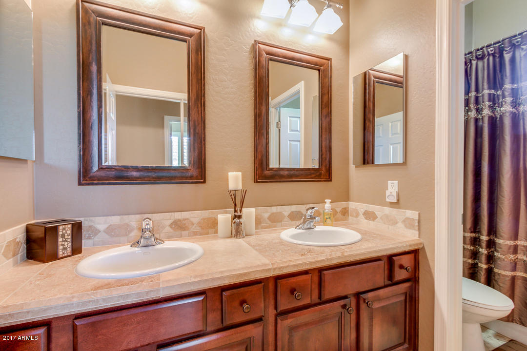 4239 E Dubois Ct, Gilbert, AZ 85298 photo 31
