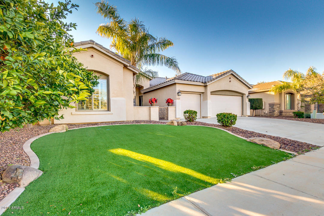 4239 E Dubois Ct, Gilbert, AZ 85298 photo 1