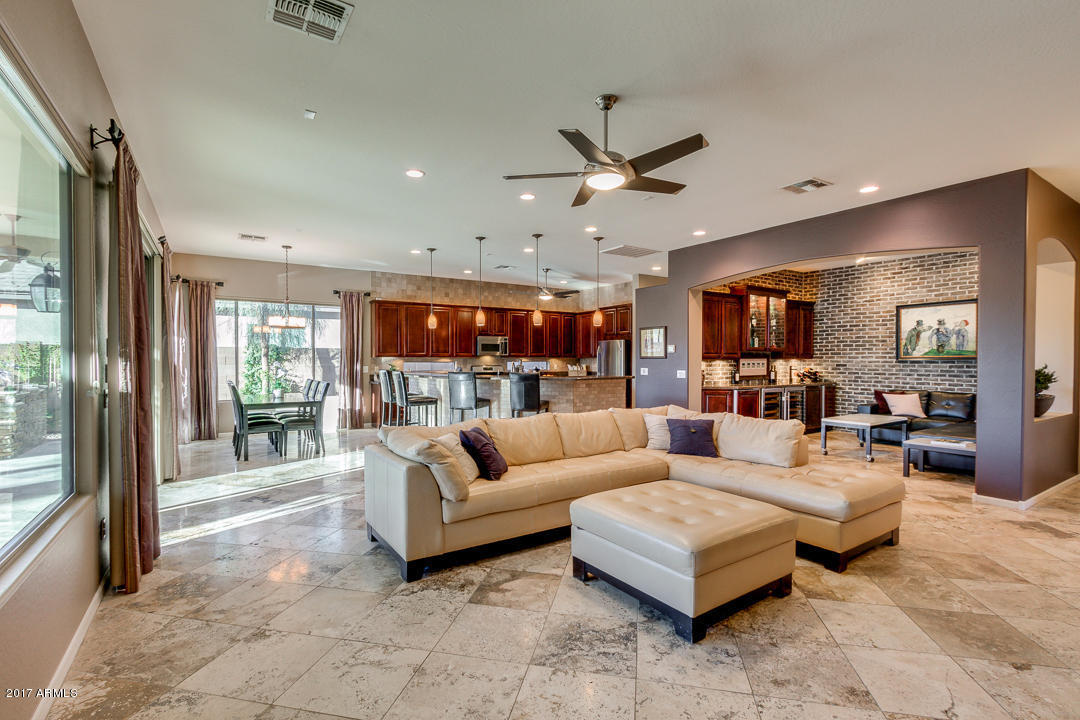 4239 E Dubois Ct, Gilbert, AZ 85298 photo 11
