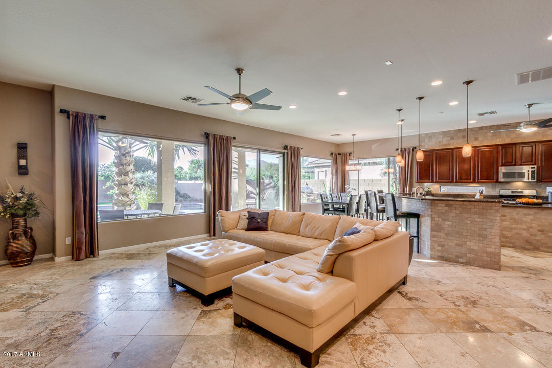 4239 E Dubois Ct, Gilbert, AZ 85298 photo 10