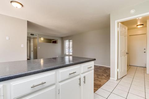 7539 W Devonshire Ave, Phoenix, AZ 85033 photo 3