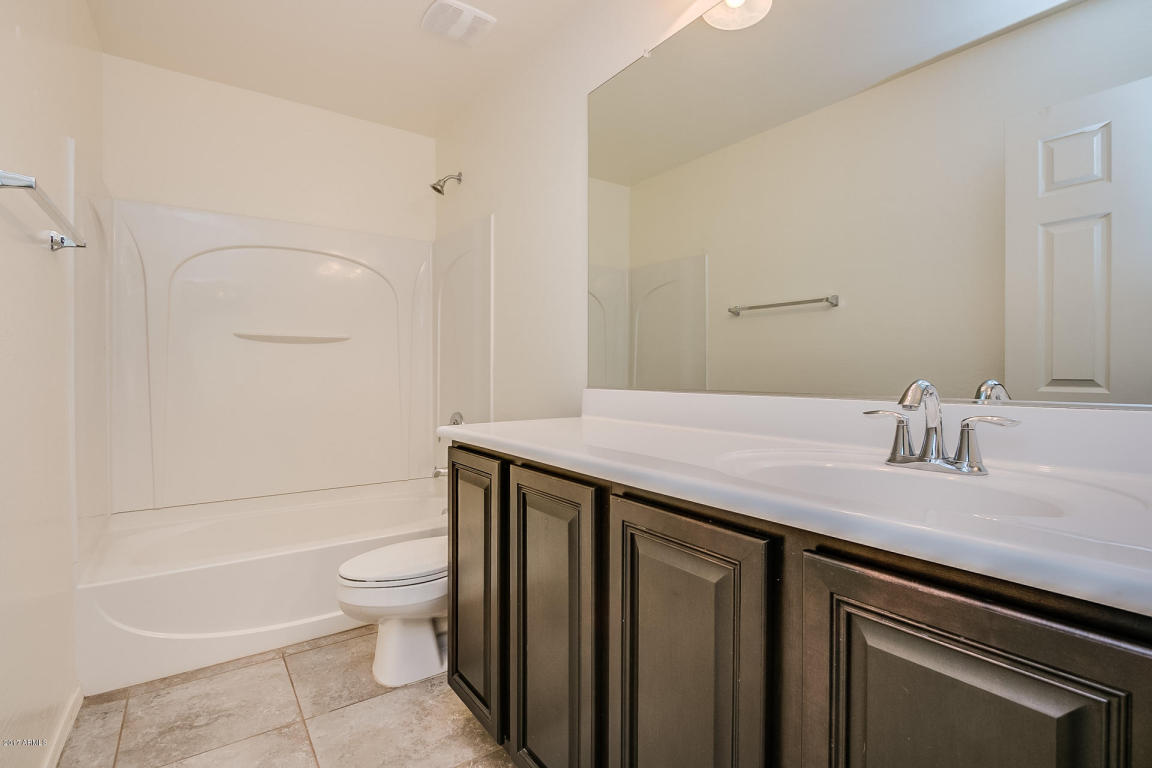 2026 E Lindrick Dr, Gilbert, AZ 85298 photo 11