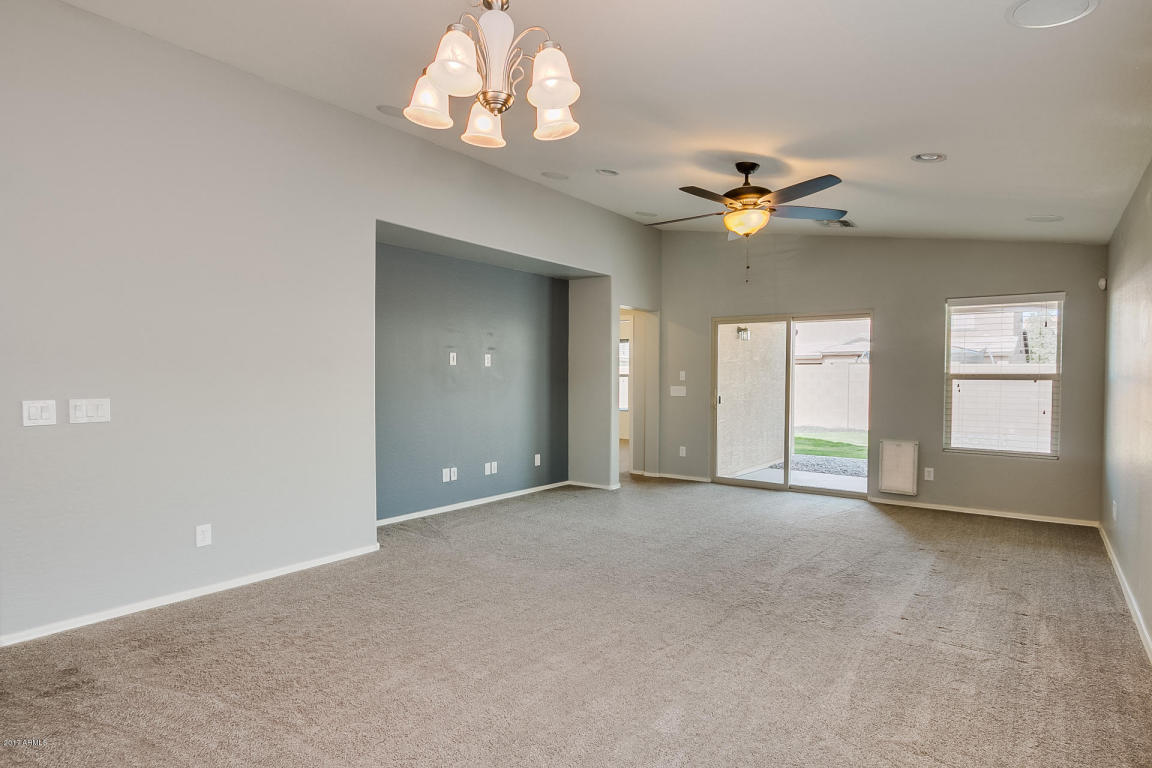 2026 E Lindrick Dr, Gilbert, AZ 85298 photo 6